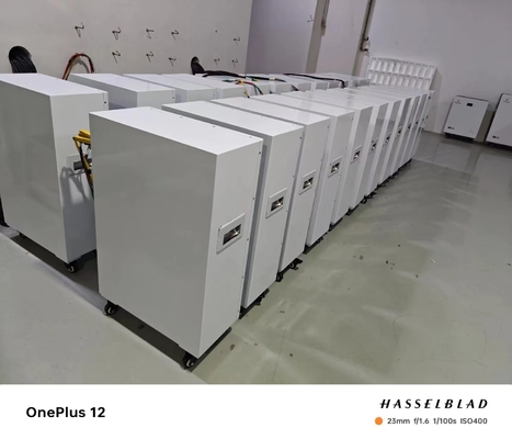 10.24kWh-30kwh باتری ذخیره سازی خورشیدی لیتیوم یون محدوده قدرت خروجی برای اتصال به شبکه